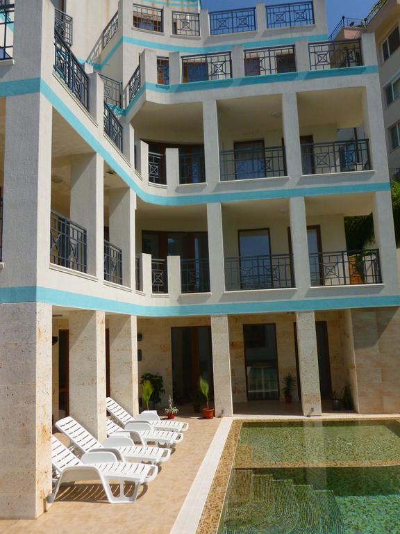 Aparthotel Prostor Kavarna Exterior foto